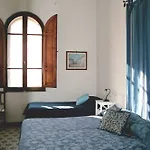 Oda ve Kahvaltı Residenza Domus Minervae 3*