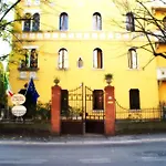 Oda ve Kahvaltı Residenza Domus Minervae 3*