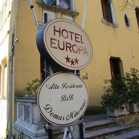 Residenza Domus Minervae Frühstückspension 3*