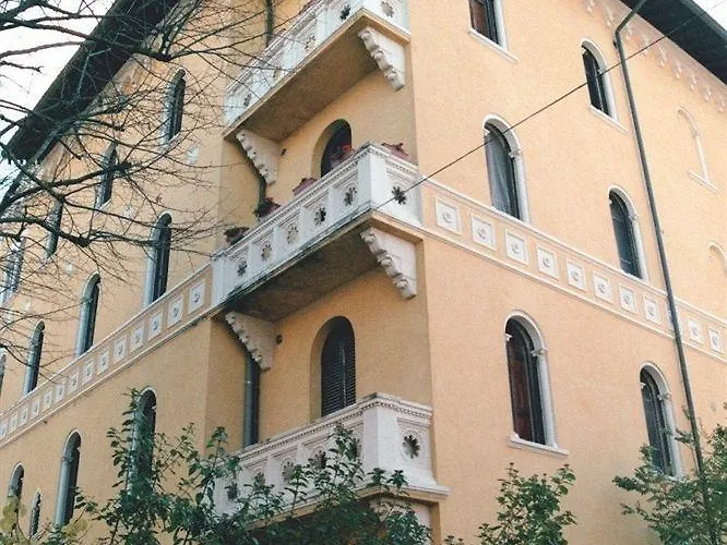 Residenza Domus Minervae Alojamento de Acomodação e Pequeno-almoço