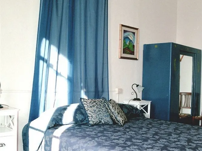 Alojamento de Acomodação e Pequeno-almoço Residenza Domus Minervae 3*